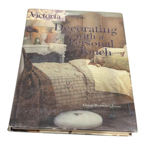 Vintage Victoria Decorating with a Personal Touch Hardcover Alison Wormleighton